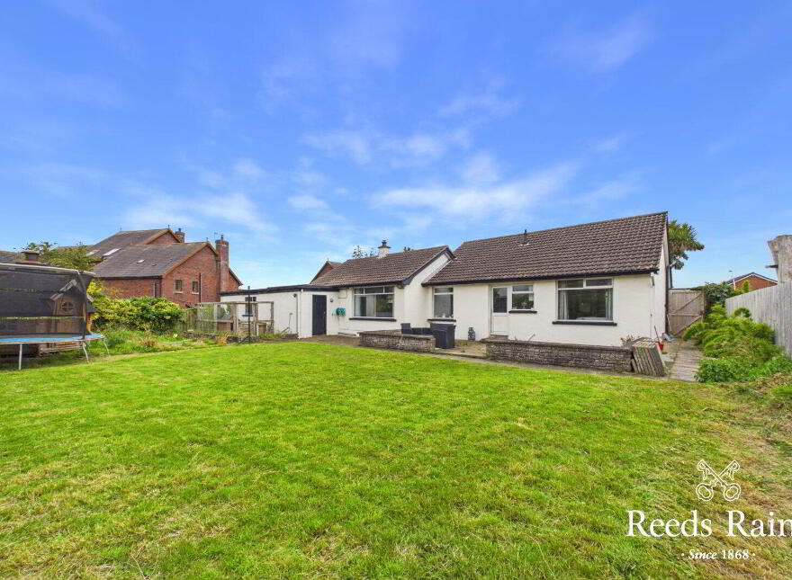 8 Craigowen Road, Carrickfergus, BT38 7NE