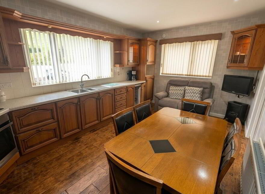 87 Ballylone Road, Saintfield, BT24 8XX