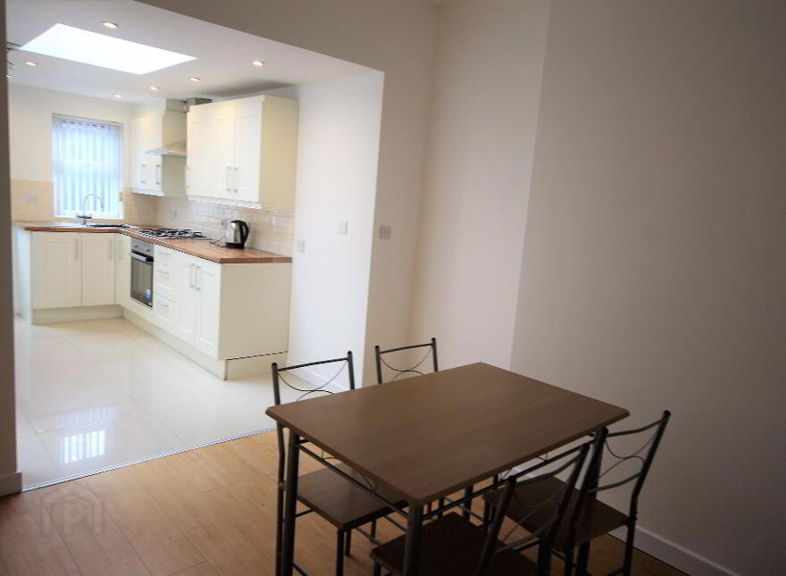 12 Columbia Street, Belfast, BT13 3HL