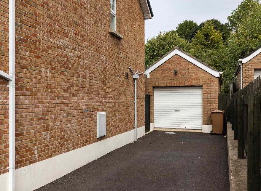 9 Monree Hill, Donaghcloney, BT66 7GY