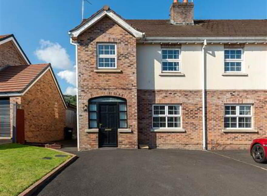 10 Mount Eagles Link, Stewartstown Road, Belfast, BT17 0FY