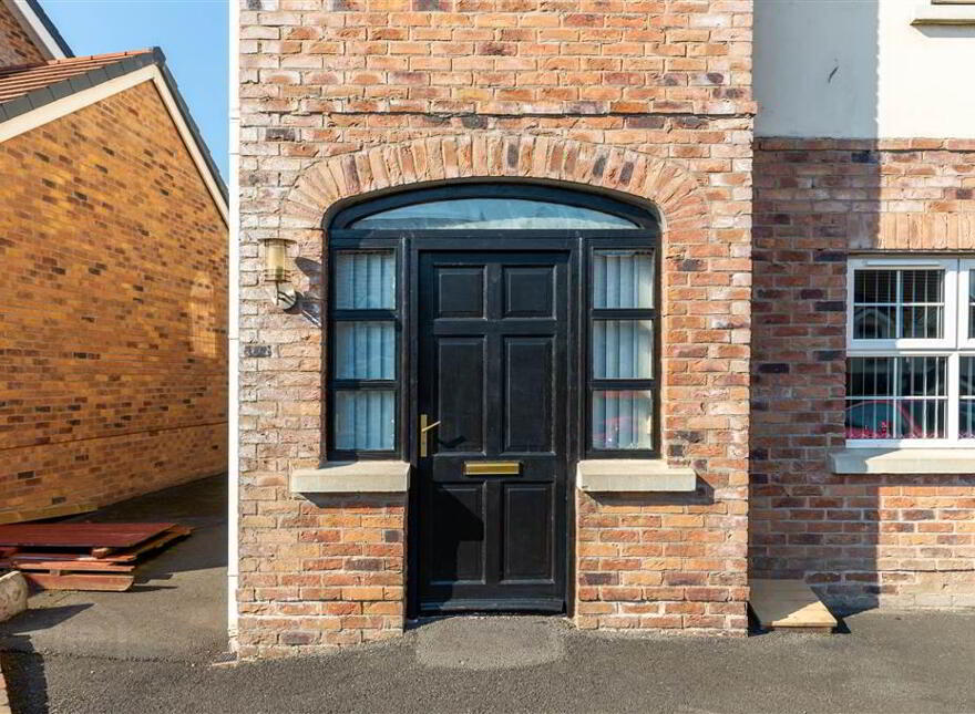 10 Mount Eagles Link, Stewartstown Road, Belfast, BT17 0FY