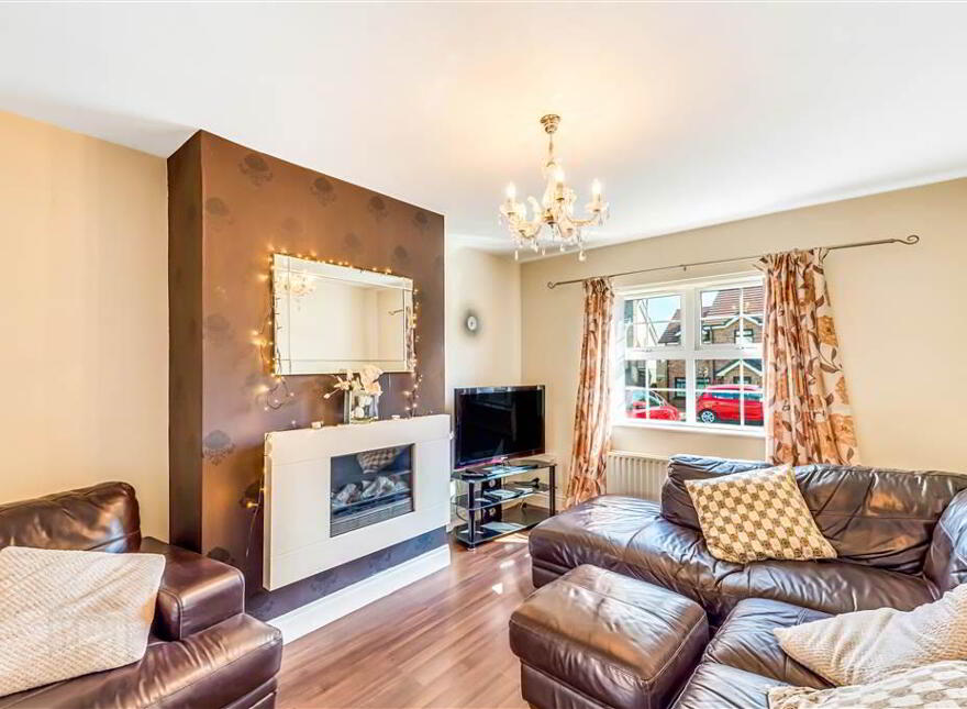 10 Mount Eagles Link, Stewartstown Road, Belfast, BT17 0FY