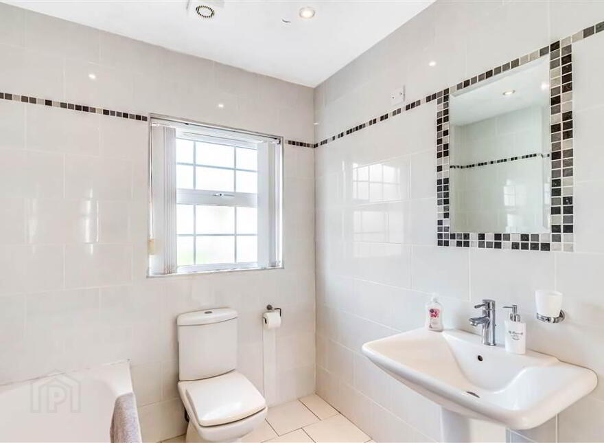 10 Mount Eagles Link, Stewartstown Road, Belfast, BT17 0FY