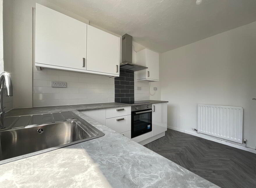 38 Highland Parade, Belfast, BT13 3RB