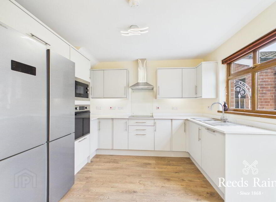 14 Highgrove, Lisburn, BT27 5AX