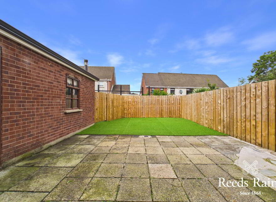14 Highgrove, Lisburn, BT27 5AX