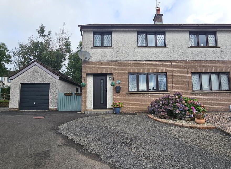 16 Burnside Park, Burnside, Ballyclare, BT39 0RR photo
