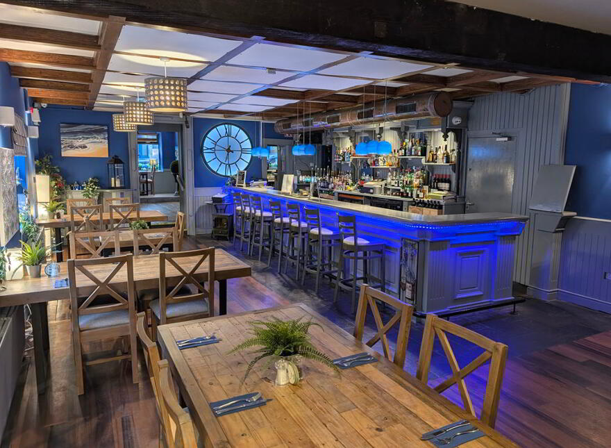 The Bridge Bar & Restaurant, Main Street, Ballyconnell, H14AD72