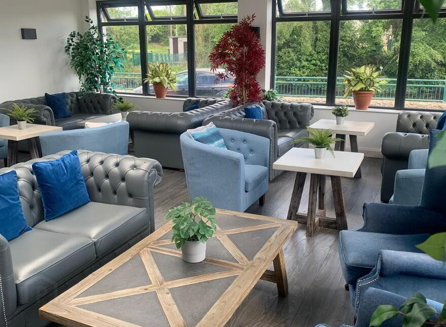 The Bridge Bar & Restaurant, Main Street, Ballyconnell, H14AD72