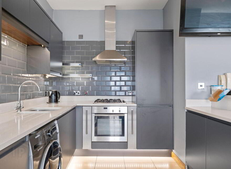 22 Peninsula Apartments, Eglinton Street, Portrush, BT56 8DX