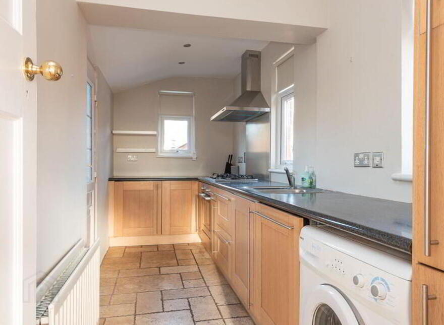 25 Belvedere Park, Belfast, BT9 5GS