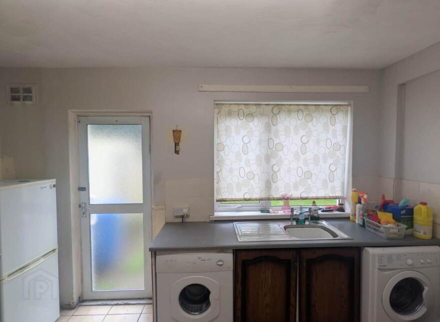 27 Ardgart Place, Newtownabbey, BT37 9AW