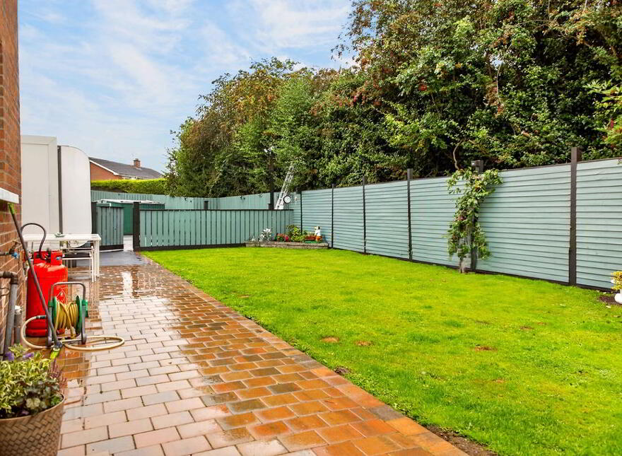 10 Berkley Court, Crumlin, BT29 4FT