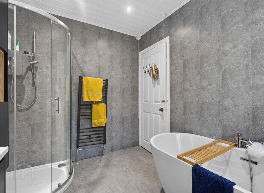 10 Berkley Court, Crumlin, BT29 4FT