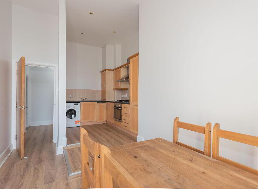 203 Lucas Building, Ormeau Avenue, Belfast, BT2 8HB