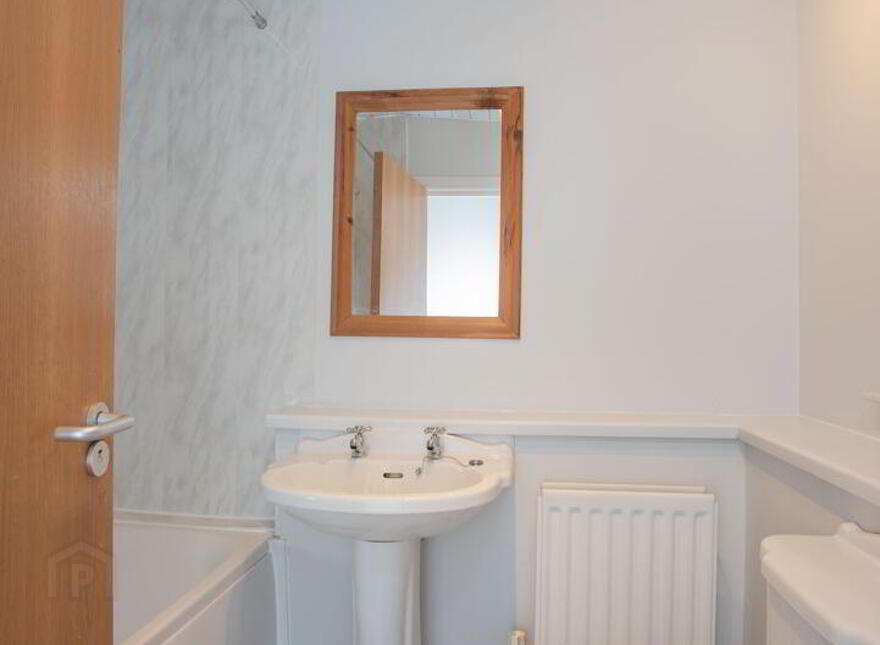 203 Lucas Building, Ormeau Avenue, Belfast, BT2 8HB