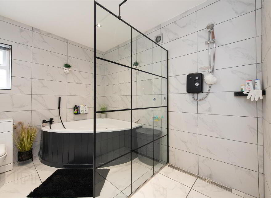 76 Commons Road, Ballykinler, Downpatrick, BT30 8DG