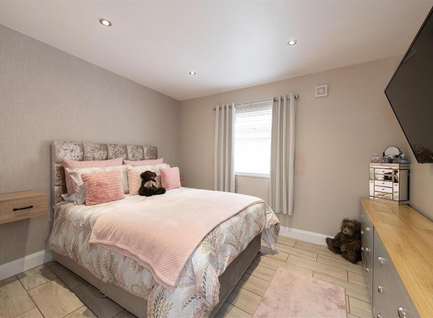 76 Commons Road, Ballykinler, Downpatrick, BT30 8DG