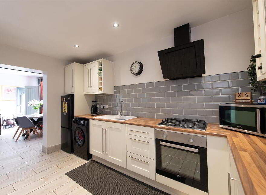 76 Commons Road, Ballykinler, Downpatrick, BT30 8DG