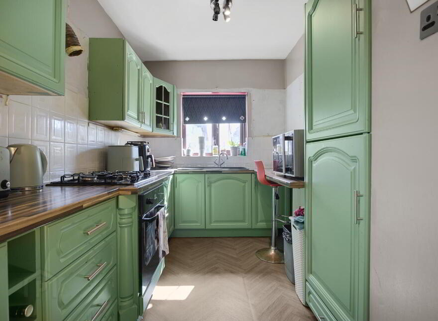 31 Loopland Gardens, Belfast, BT6 9EB