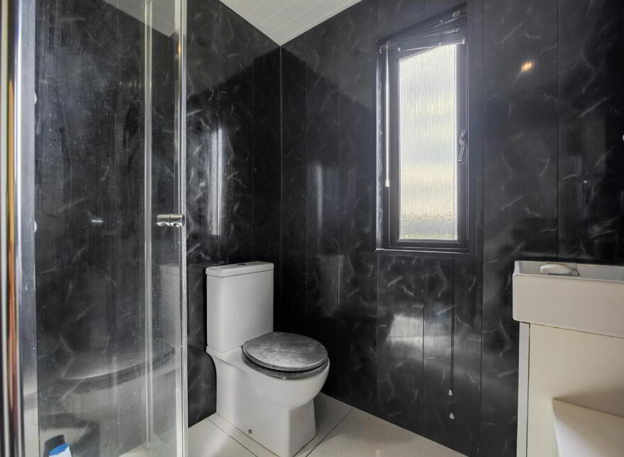 31 Loopland Gardens, Belfast, BT6 9EB