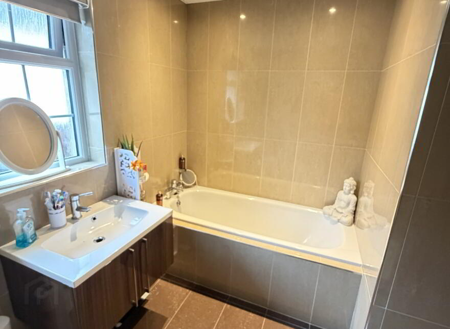 8 Wood Hill, Newry, BT35 8DP