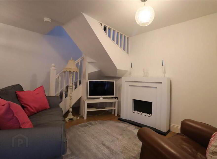 14A Park Street, Hillsborough, BT26 6AL