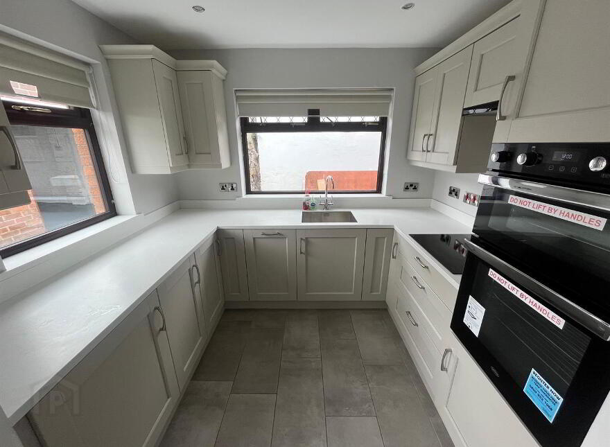 16 Andersonstown Park, Belfast, BT11 8FF