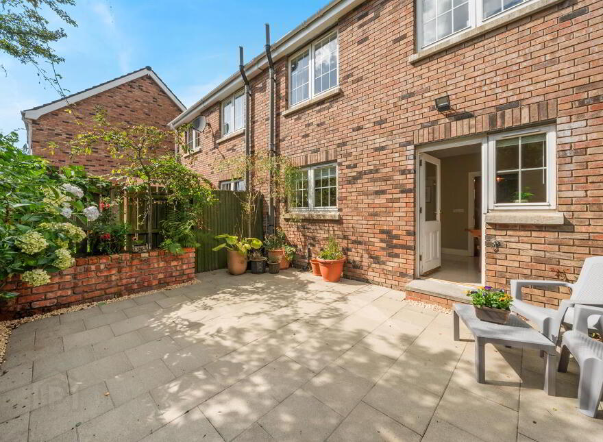 8 Demesne Hollow, Downpatrick, BT30 6WF