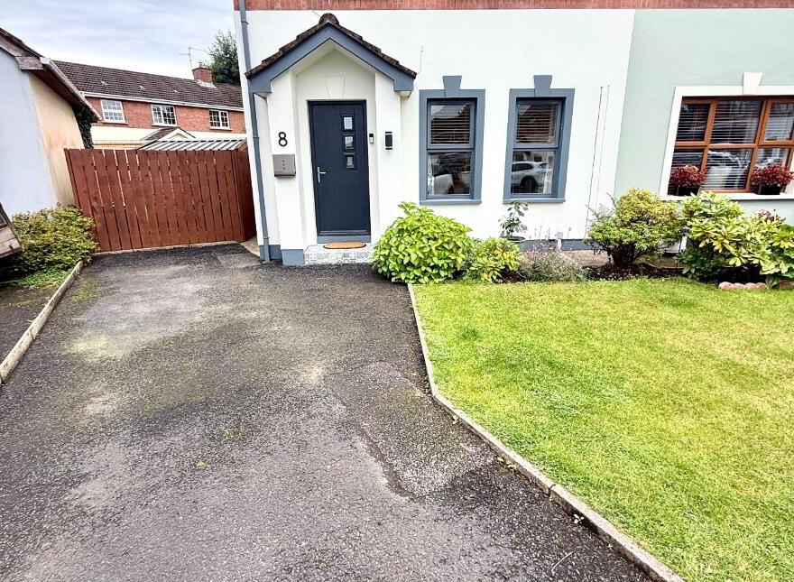 8 Oranmore Park, Derry, BT48 0JP
