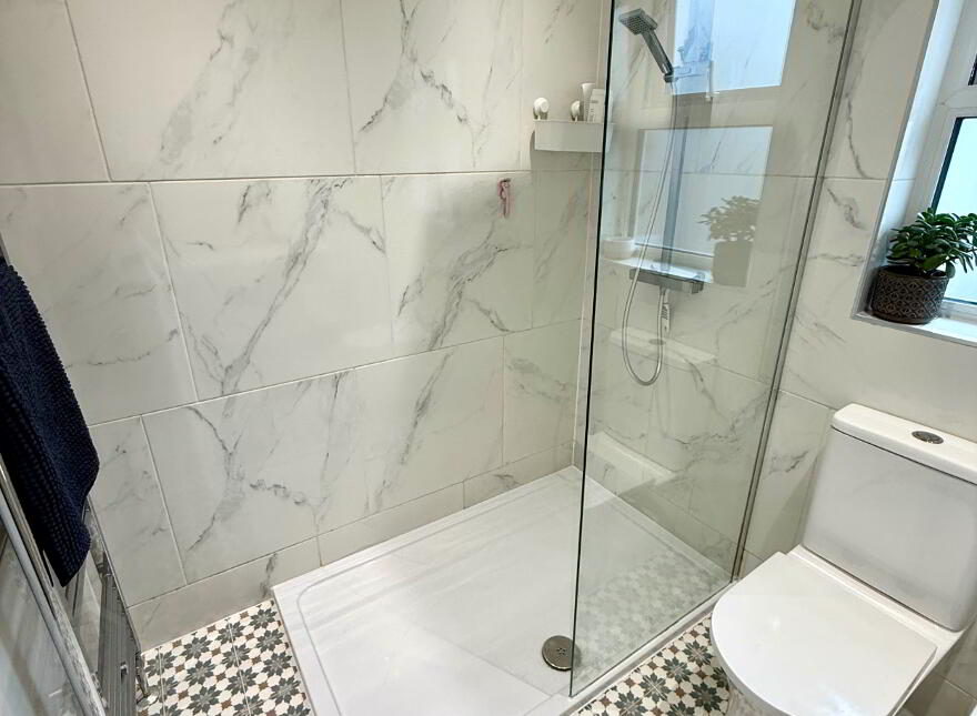8 Oranmore Park, Derry, BT48 0JP