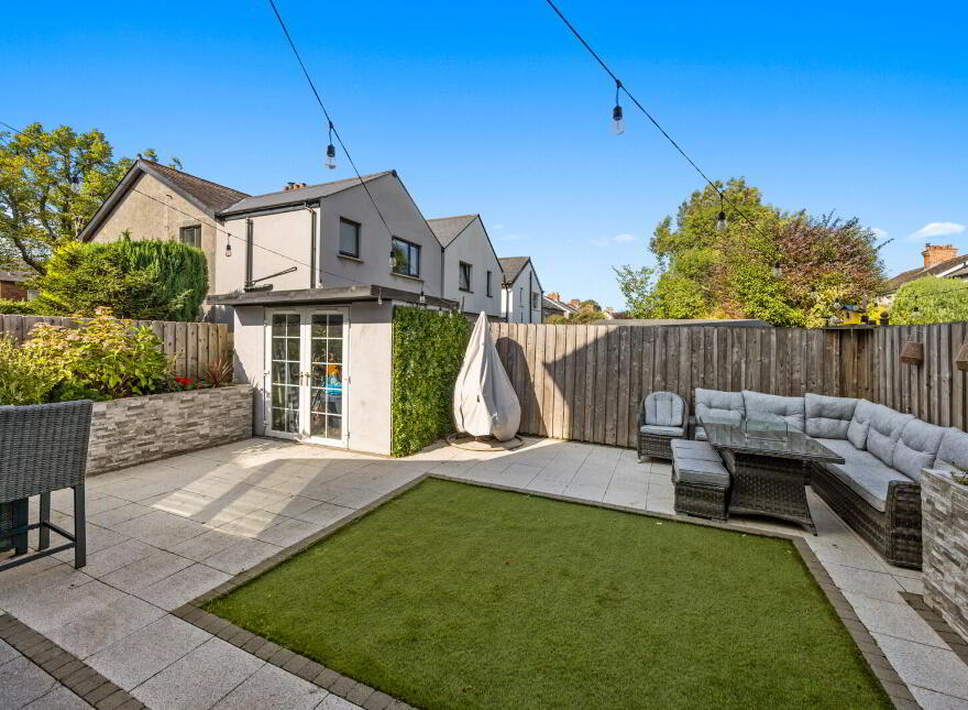 26 Bloomfield Road, Belfast, BT5 5LT