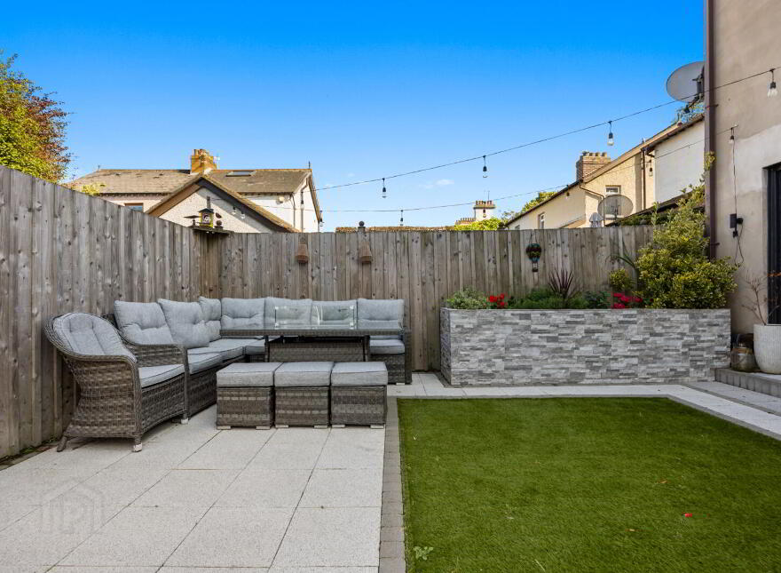 26 Bloomfield Road, Belfast, BT5 5LT