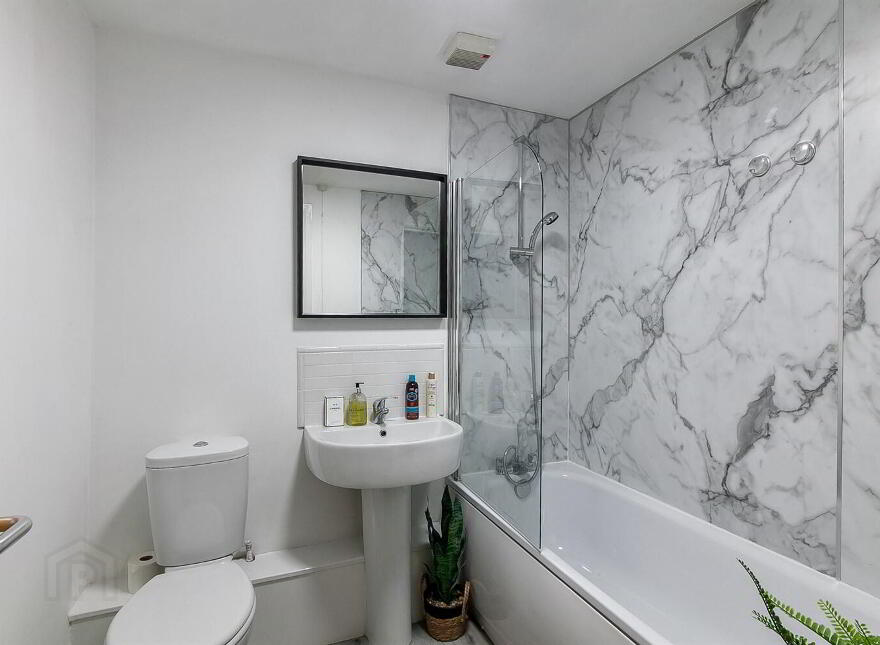 10 Lesley Plaza, Belfast, BT9 6JN
