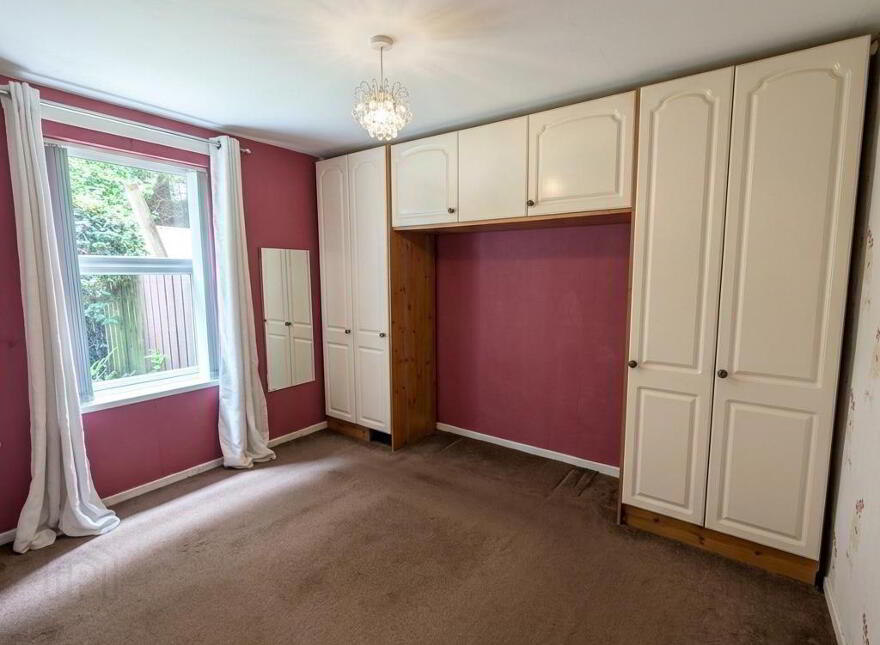 10 Windmill Crescent, Ballynahinch, BT24 8EZ