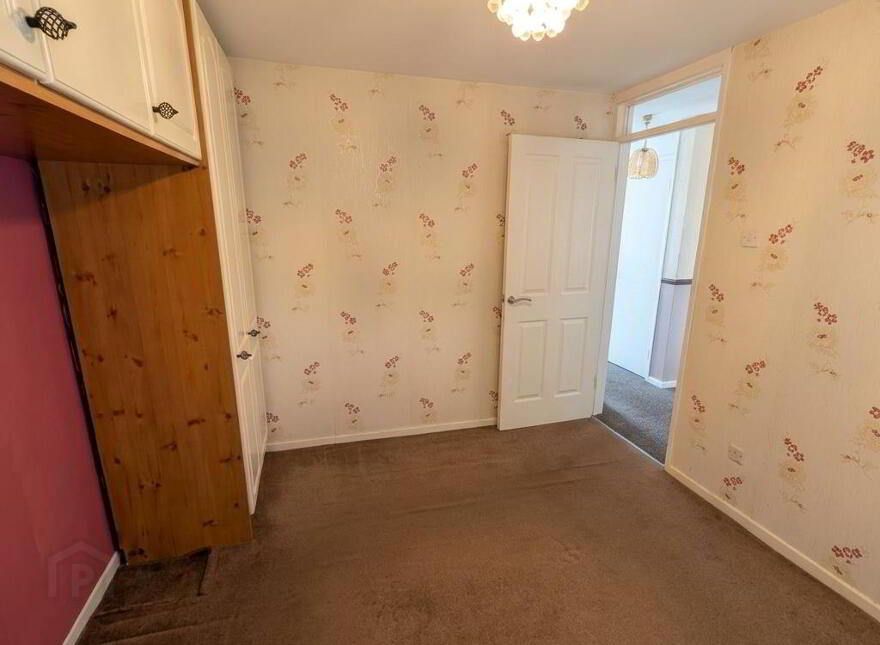 10 Windmill Crescent, Ballynahinch, BT24 8EZ