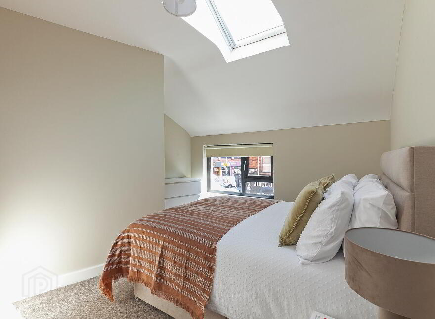 Apt 2, 537a Lisburn Road, Belfast, BT9 7GQ