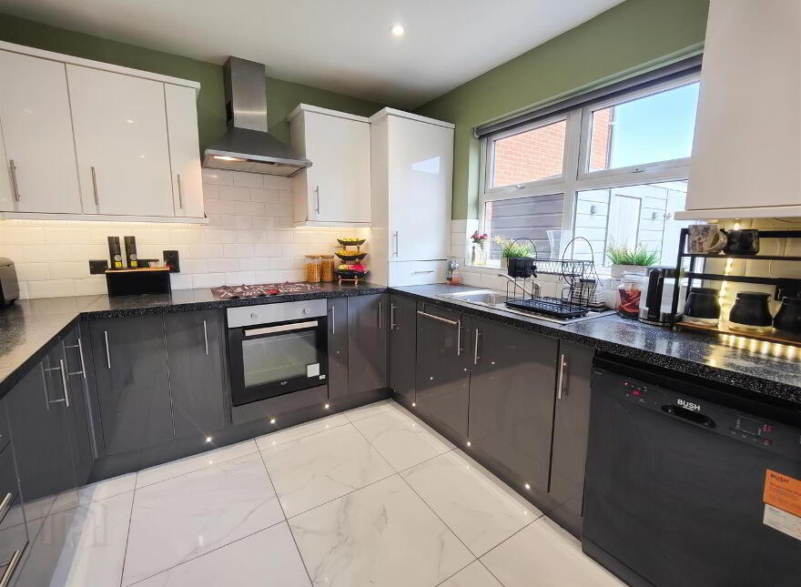 30 Wolfhill Manor, Belfast, BT14 8DE