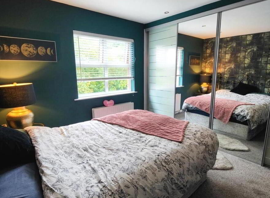 30 Wolfhill Manor, Belfast, BT14 8DE
