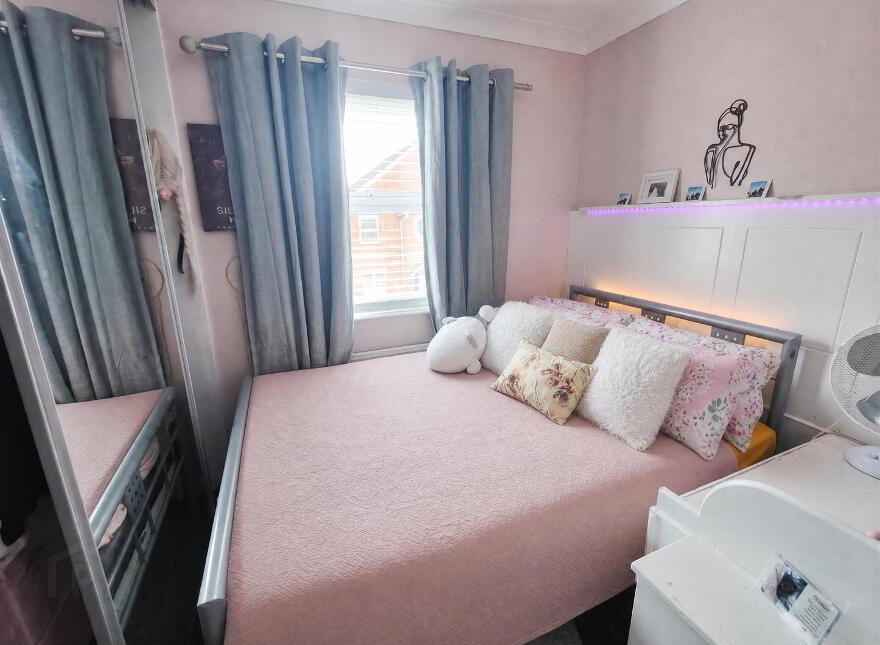 30 Wolfhill Manor, Belfast, BT14 8DE