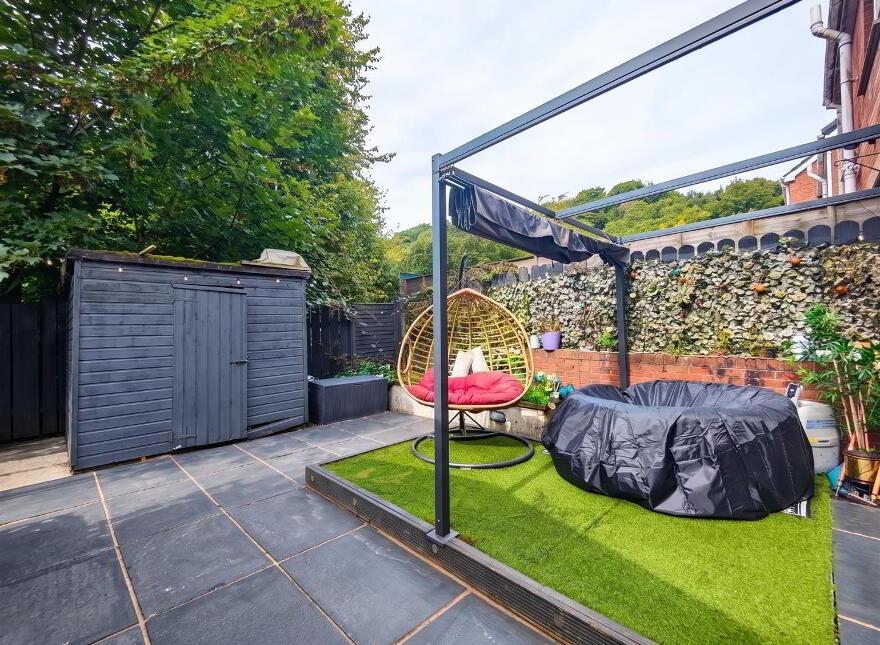 30 Wolfhill Manor, Belfast, BT14 8DE