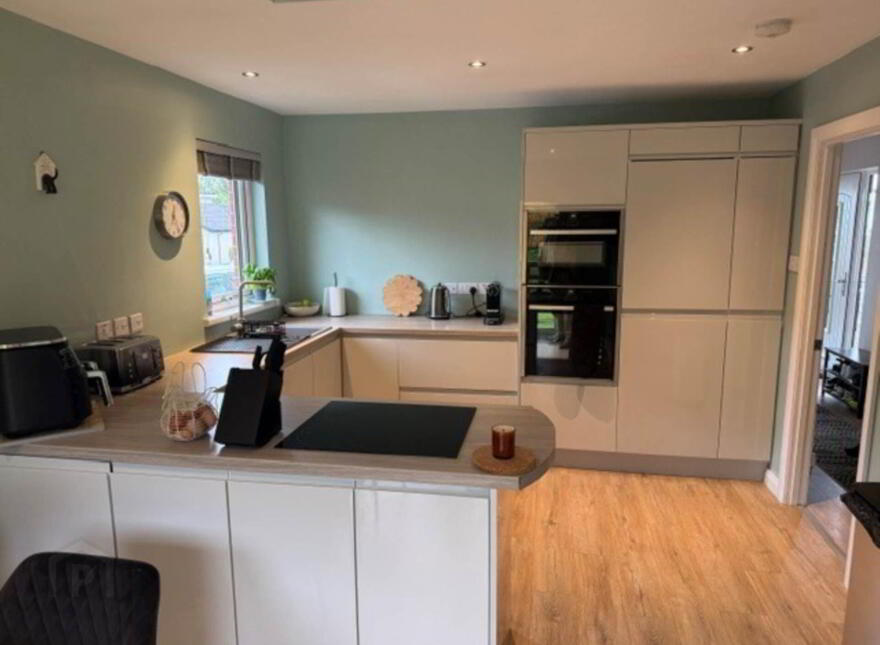11 Rathlin Heights, Carrickfergus, BT38 8SF