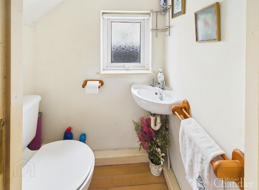 60 Stirling Avenue, Belfast, BT6 9LP