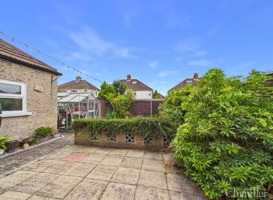 60 Stirling Avenue, Belfast, BT6 9LP
