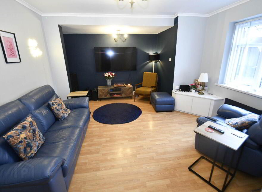 74a Glen Road, Belfast, BT11 8BH