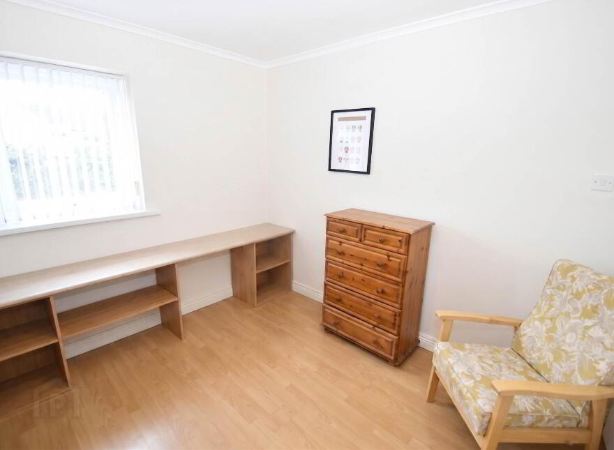 74a Glen Road, Belfast, BT11 8BH