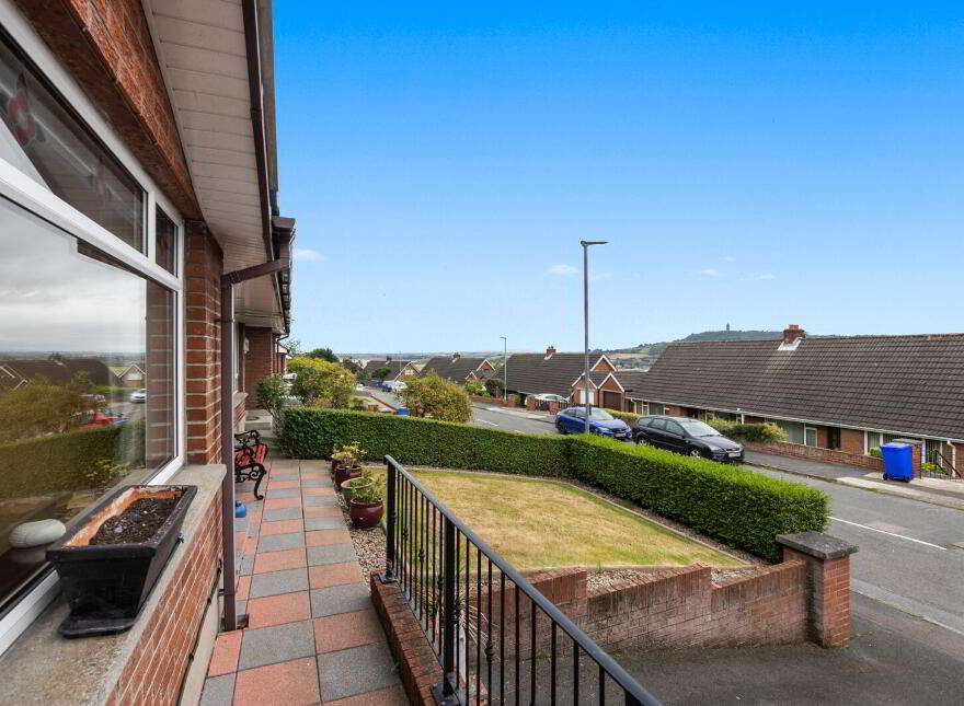 49 Strangford Heights, Newtownards, BT23 8ND