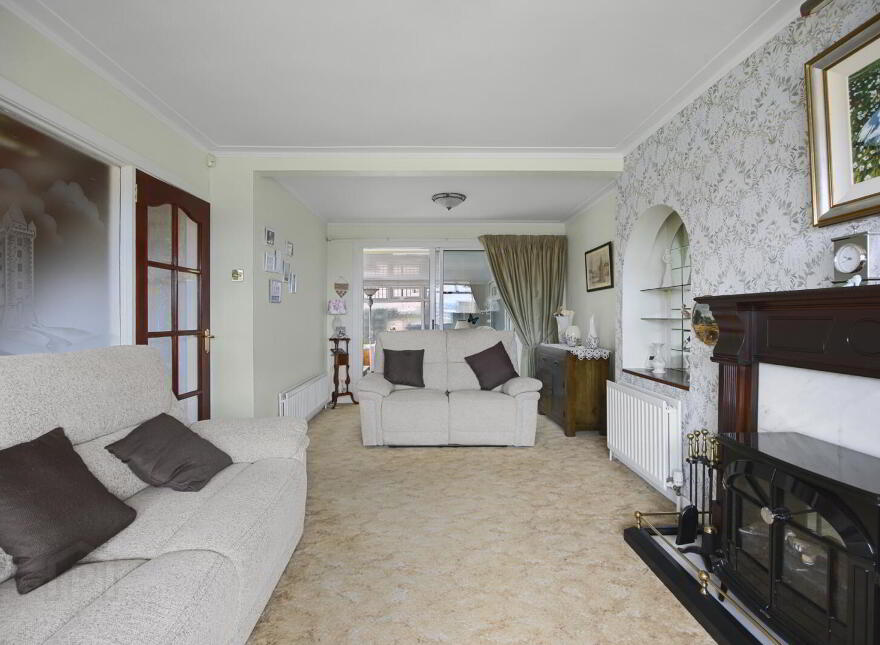 49 Strangford Heights, Newtownards, BT23 8ND