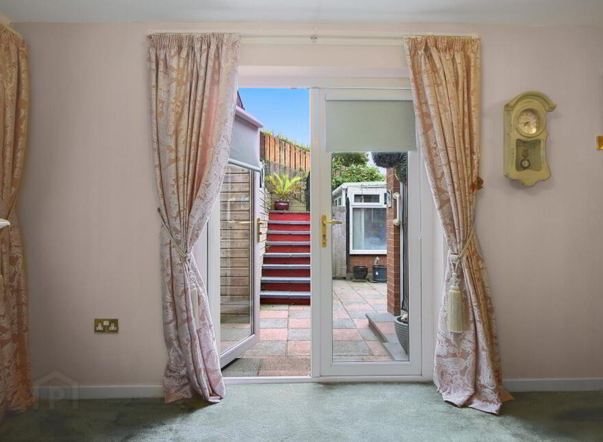 49 Strangford Heights, Newtownards, BT23 8ND